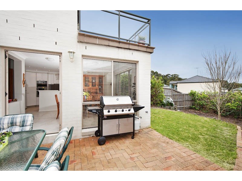 4 Belmount Place (off Childs Circuit), Belrose NSW 2085