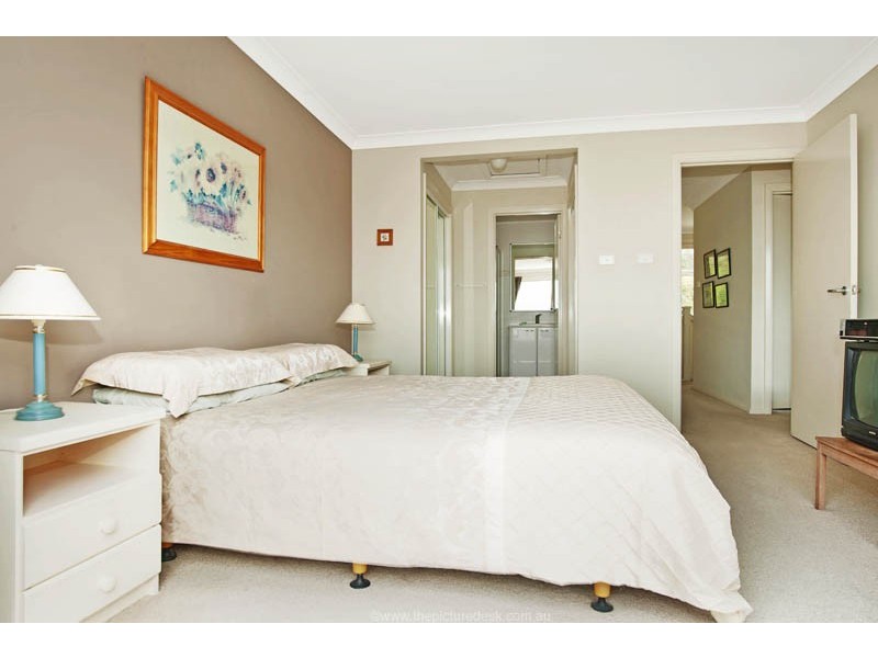 4 Belmount Place (off Childs Circuit), Belrose NSW 2085