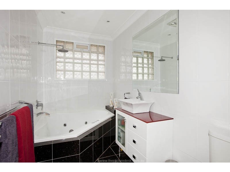 44 Hews Parade, Belrose NSW 2085