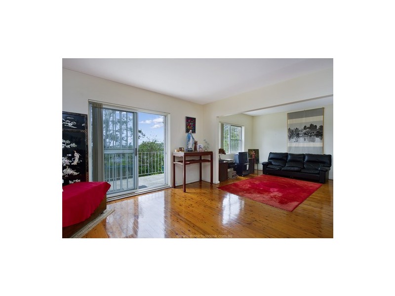 1 Roscommon Crescent, Killarney Heights NSW 2087
