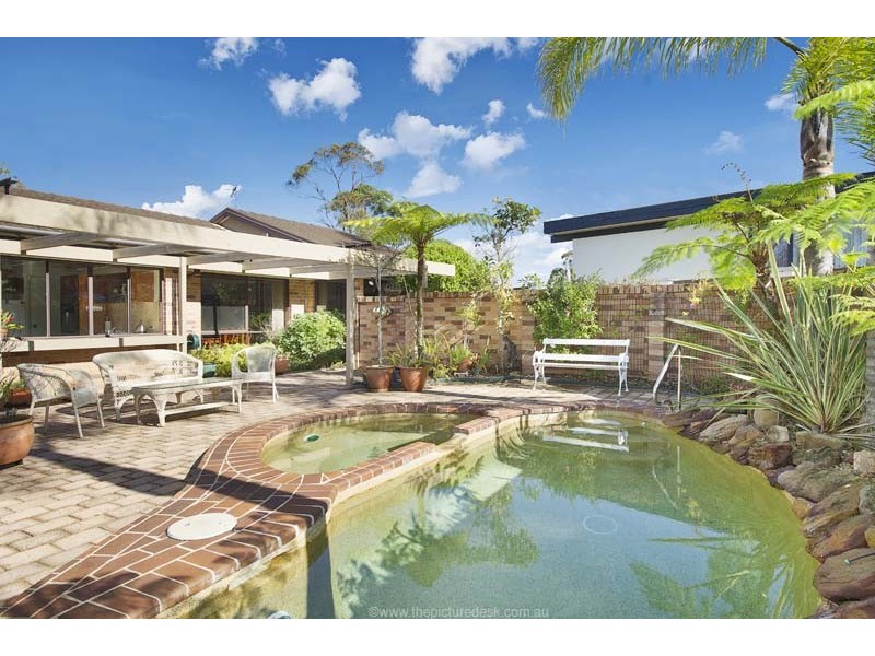 4 Estelle Place, Frenchs Forest NSW 2086