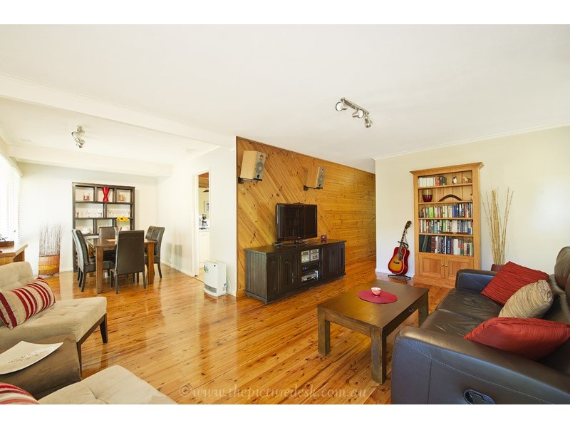 2 Greendale Ave, Frenchs Forest NSW 2086