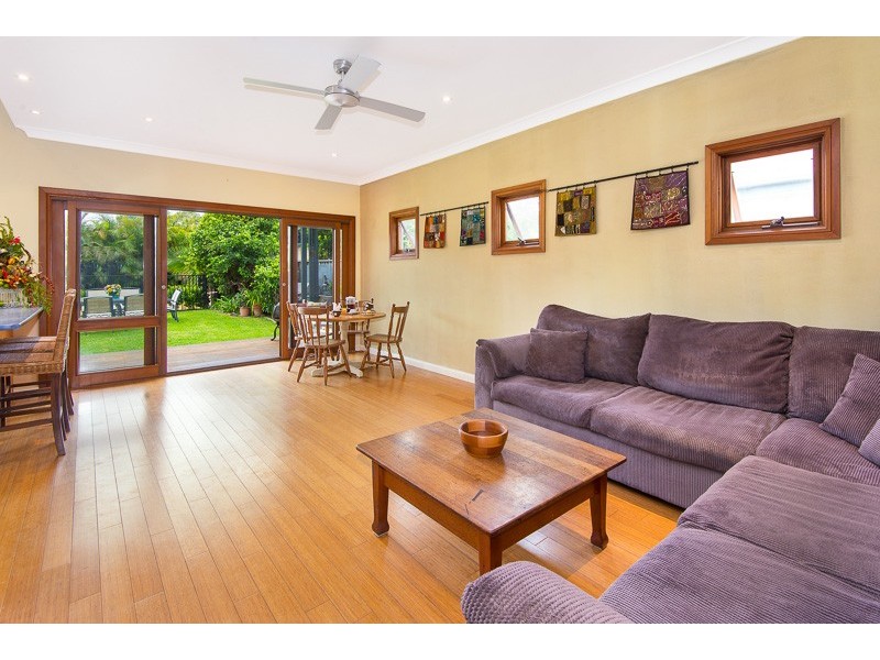 50 Fitzpatrick Ave East, Frenchs Forest NSW 2086