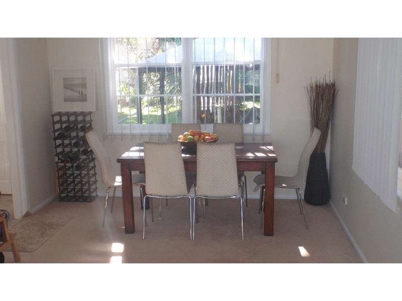 16 Cannons Parade, Forestville NSW 2087