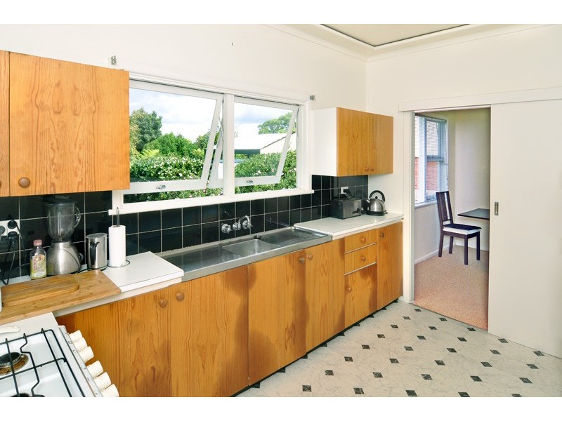 6 Woodside Grove, Forestville NSW 2087