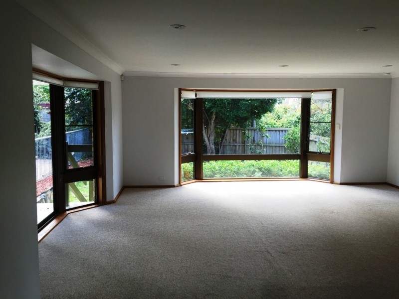 4 Leinster Ave, Killarney Heights NSW 2087