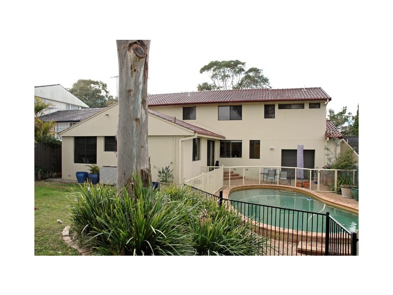 17 Glengariff Avenue, Killarney Heights NSW 2087