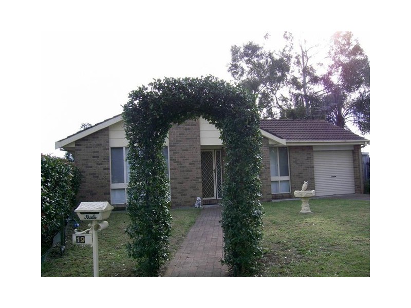 19 Derwent Place, Bligh Park NSW 2756