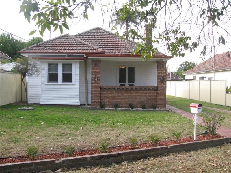 15 Fairfield Avenue, Windsor NSW 2756