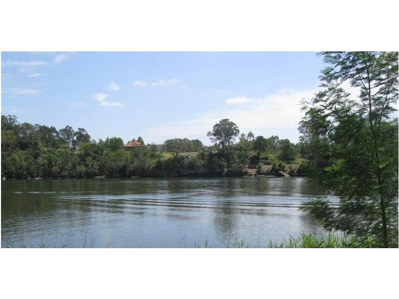 825 River Road, Lower Portland NSW 2756