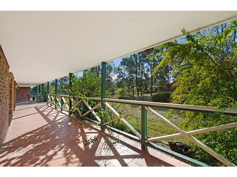 8 STAHLS ROAD, Oakville NSW 2765