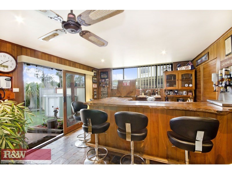 3 Crossley Avenue, Mcgraths Hill NSW 2756
