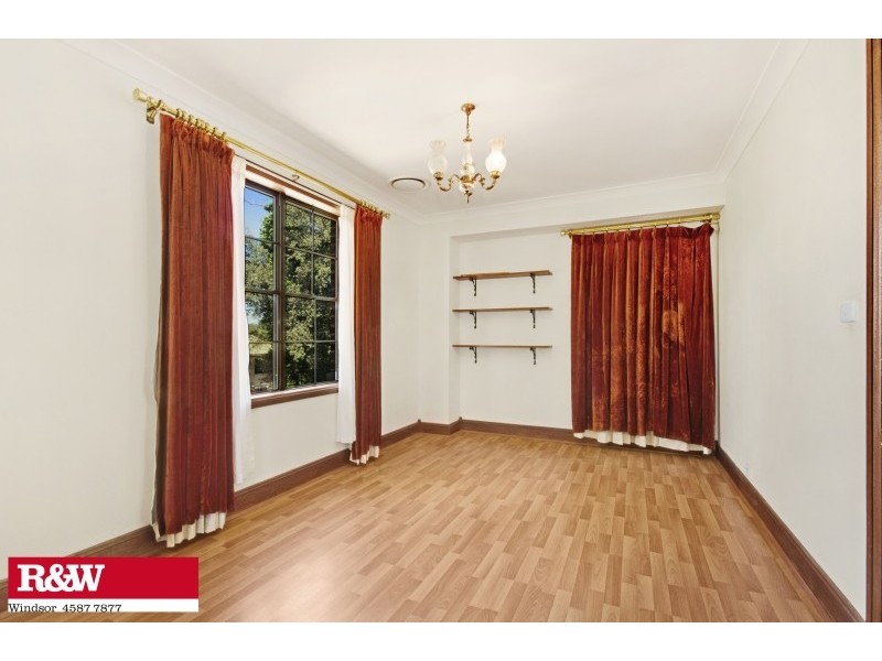 264 Lieutenant Bowen Drive, Bowen Mountain NSW 2753