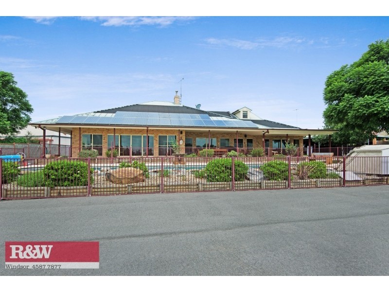 27 Winnifred Road, Mcgraths Hill NSW 2756