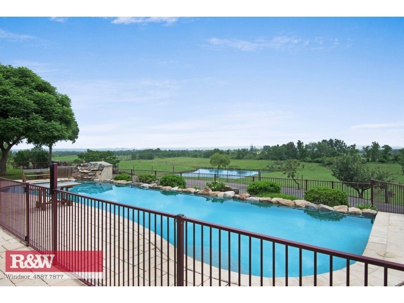 27 Winnifred Road, Mcgraths Hill NSW 2756