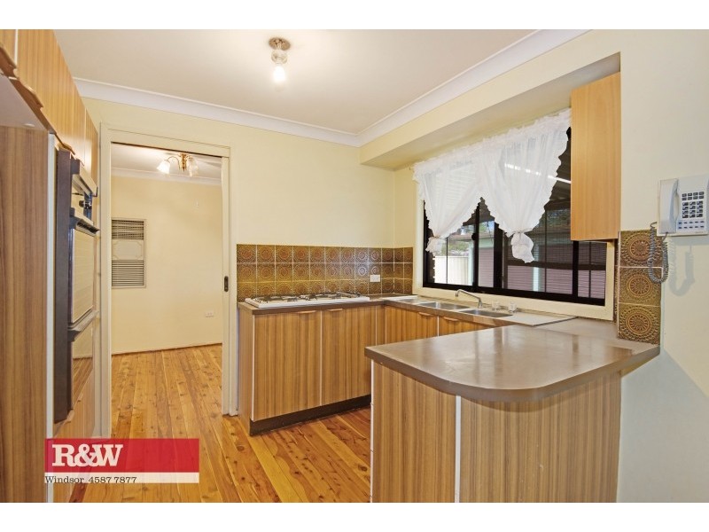 3 Snailham Crescent, South Windsor NSW 2756