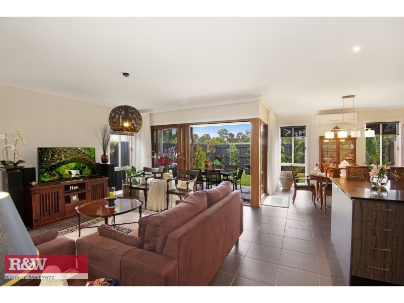 27 Shellbourne Place (Waterside Estate), Cranebrook NSW 2749