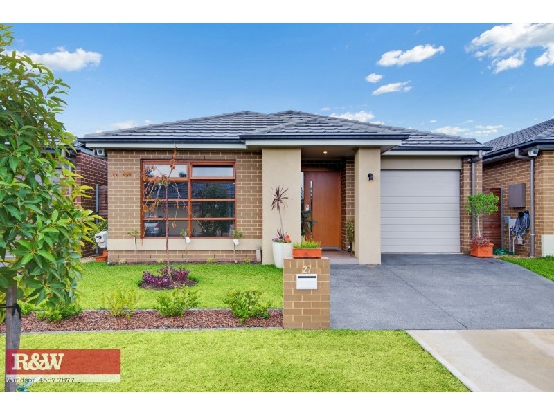 27 Shellbourne Place (Waterside Estate), Cranebrook NSW 2749
