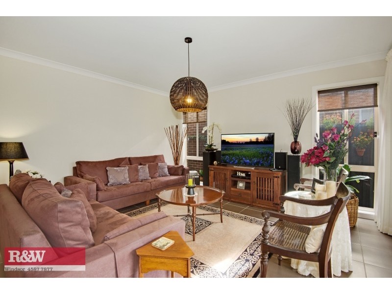 27 Shellbourne Place (Waterside Estate), Cranebrook NSW 2749