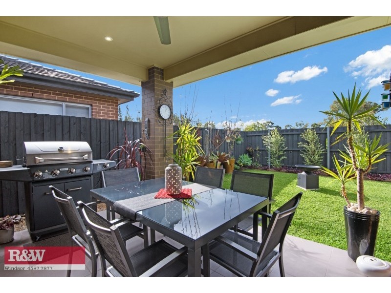 27 Shellbourne Place (Waterside Estate), Cranebrook NSW 2749