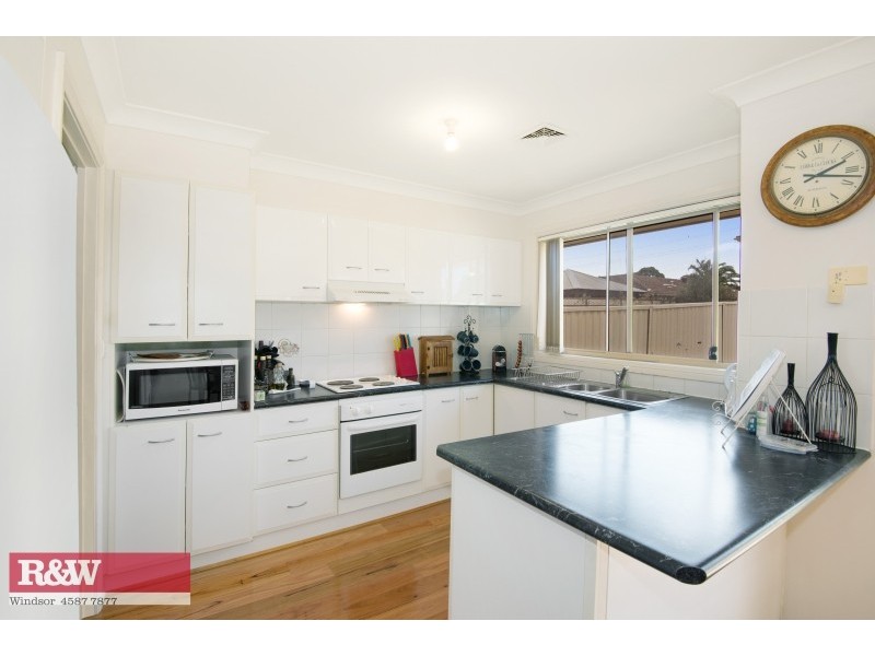 2/42A Loder Cescent, South Windsor NSW 2756