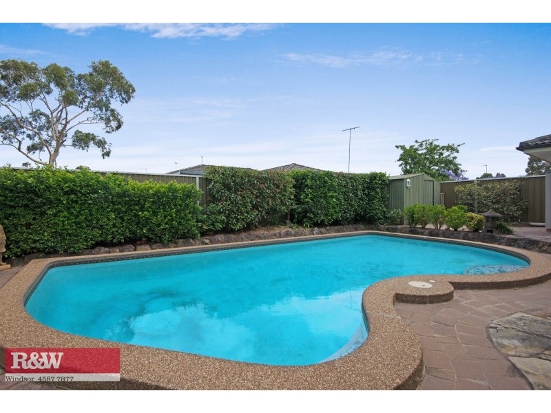 2 Smallwood Avenue, Mcgraths Hill NSW 2756