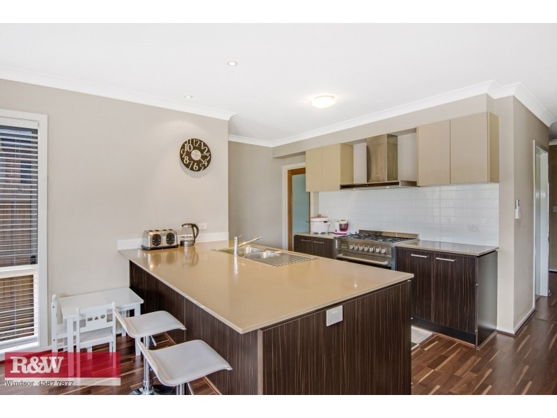 28 Shellbourne Place, Cranebrook NSW 2749