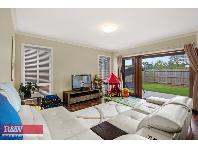 28 Shellbourne Place, Cranebrook NSW 2749