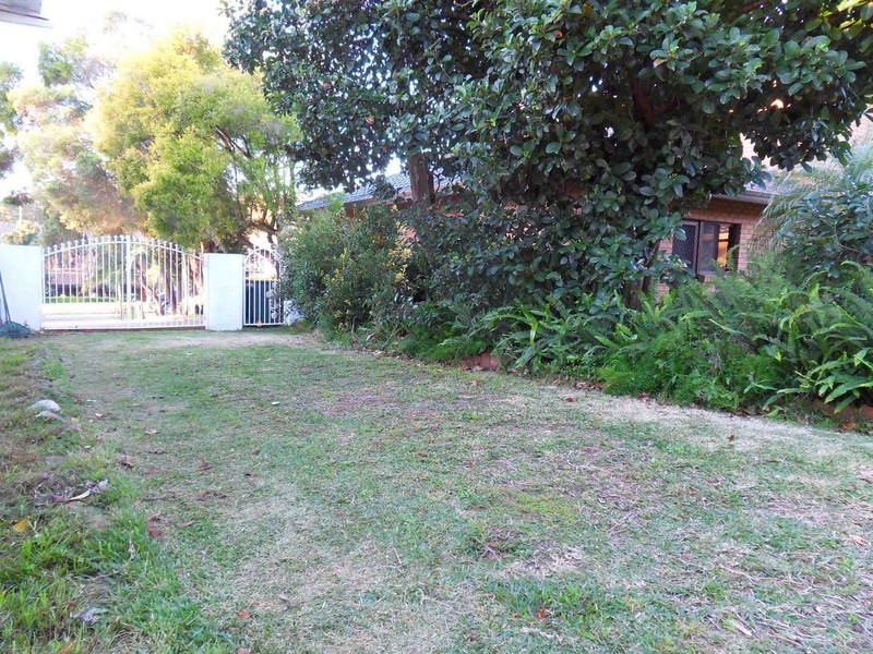 2 Lawson Place, Castle Hill NSW 2154