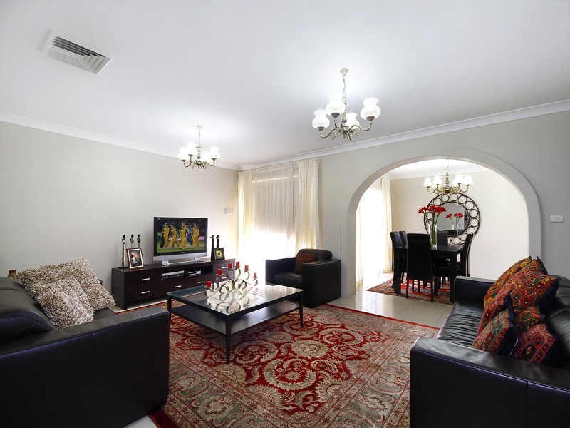 10 Tunbridge Pl, Cherrybrook NSW 2126