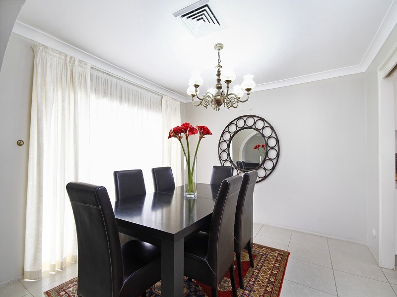 10 Tunbridge Pl, Cherrybrook NSW 2126