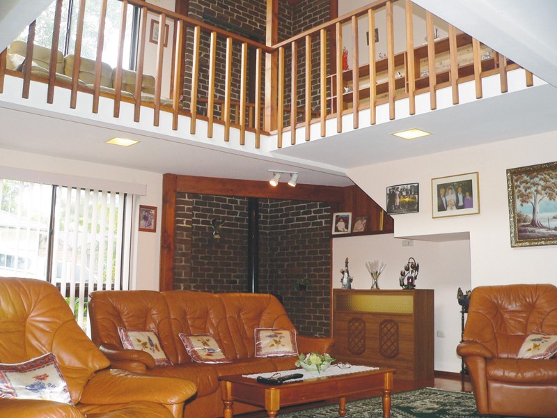 6 Craigend Avenue, Wyoming NSW 2250