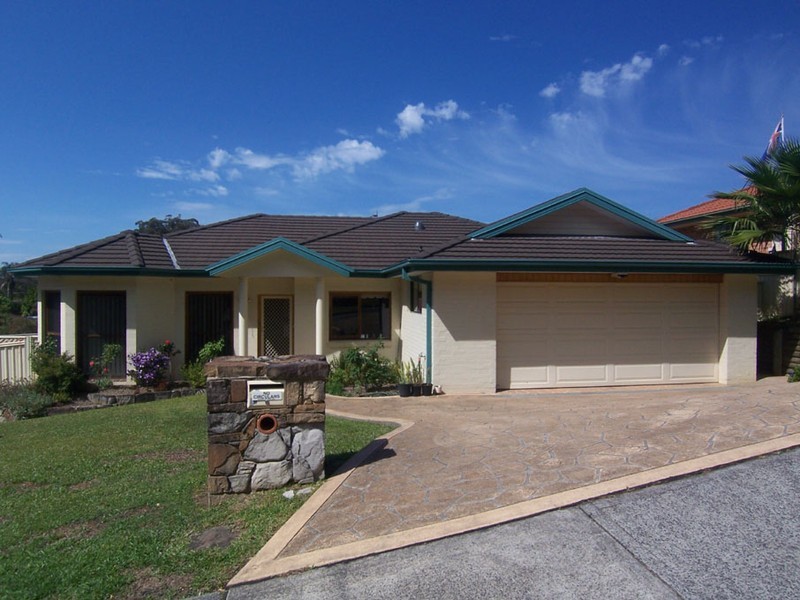 1 Kingfisher Close, Kincumber NSW 2251