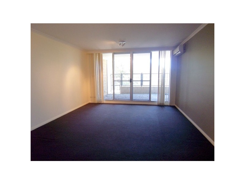 12/80 John Whiteway Drive, Gosford NSW 2250