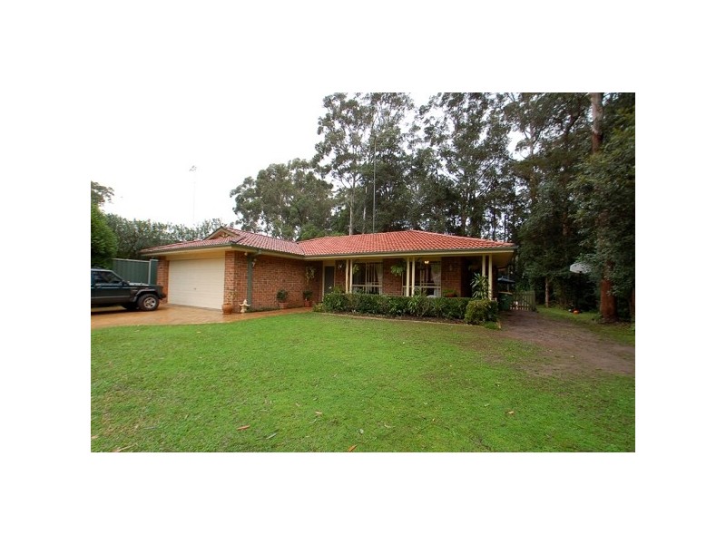 9 Legge Place, Green Point NSW 2251