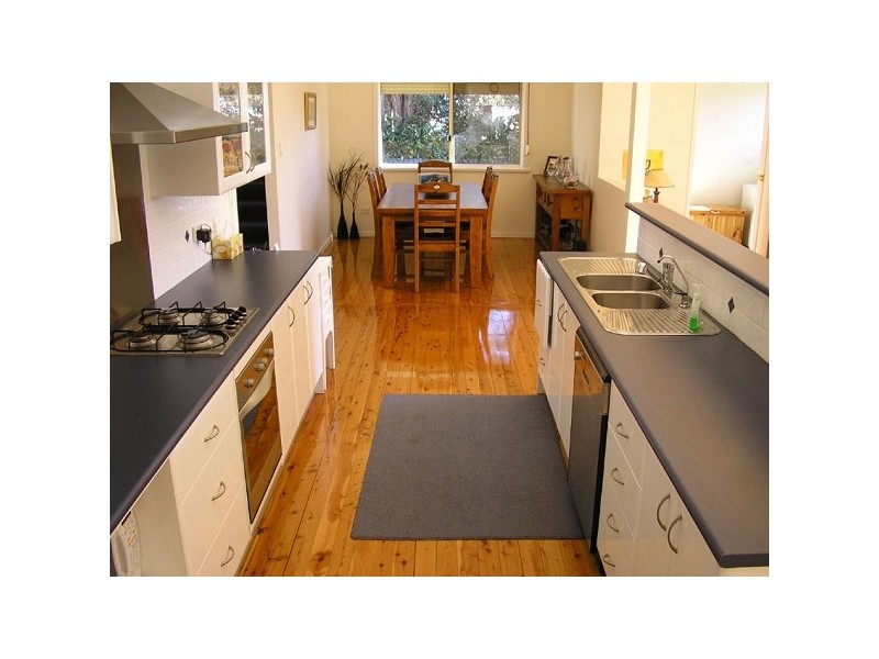 11 Lexington Parade, Green Point NSW 2251