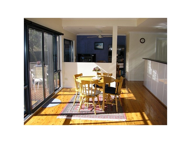 11 Lexington Parade, Green Point NSW 2251