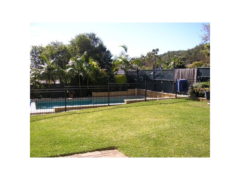 11 Lexington Parade, Green Point NSW 2251