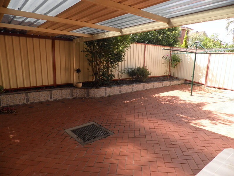 2/239 Marsden Rd, Carlingford NSW 2118