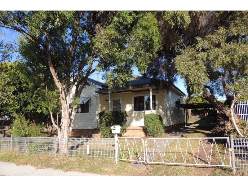 9 Boomerang St, Granville NSW 2142