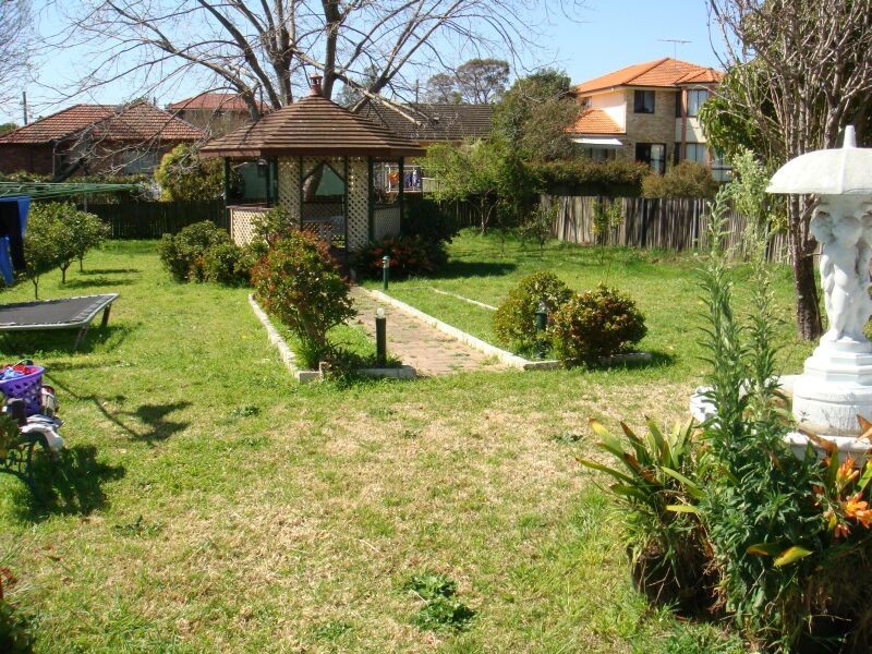 221 Quarry Road, Ryde NSW 2112