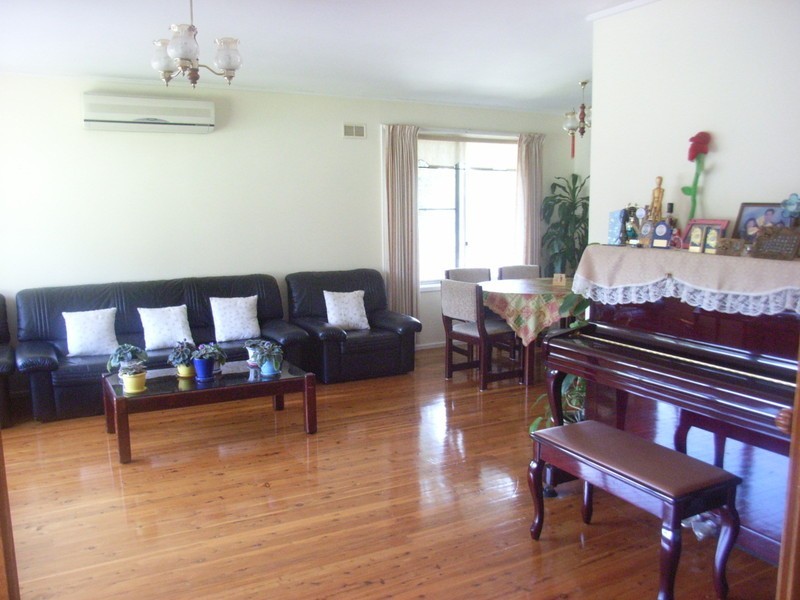 9 Pembury, North Rocks NSW 2151