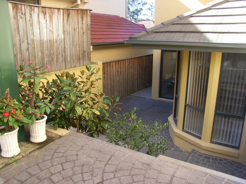 54 Peartrees CCT, West Pennant Hills NSW 2125