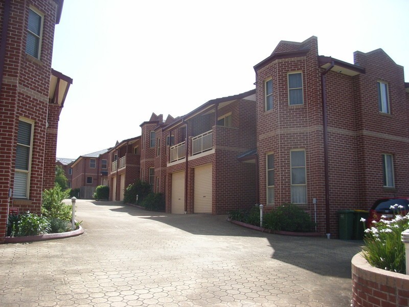 8/9-11 Elonera Street, Rydalmere NSW 2116