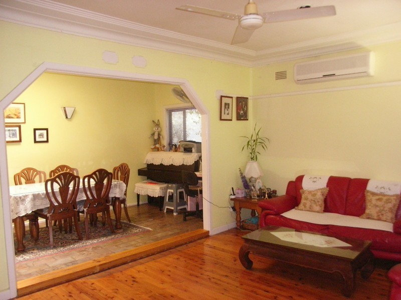 169 Adderton Road, Carlingford NSW 2118