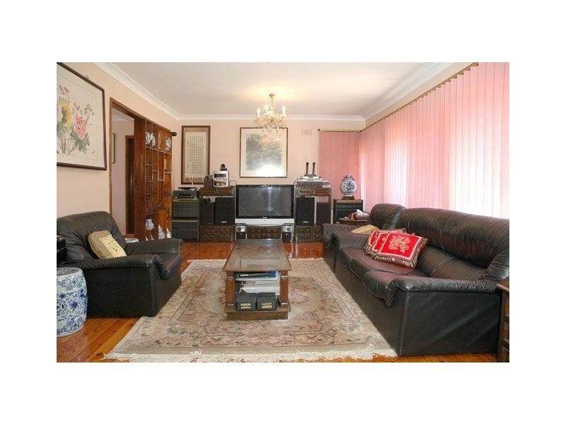 17 Tracey Ave, Carlingford NSW 2118