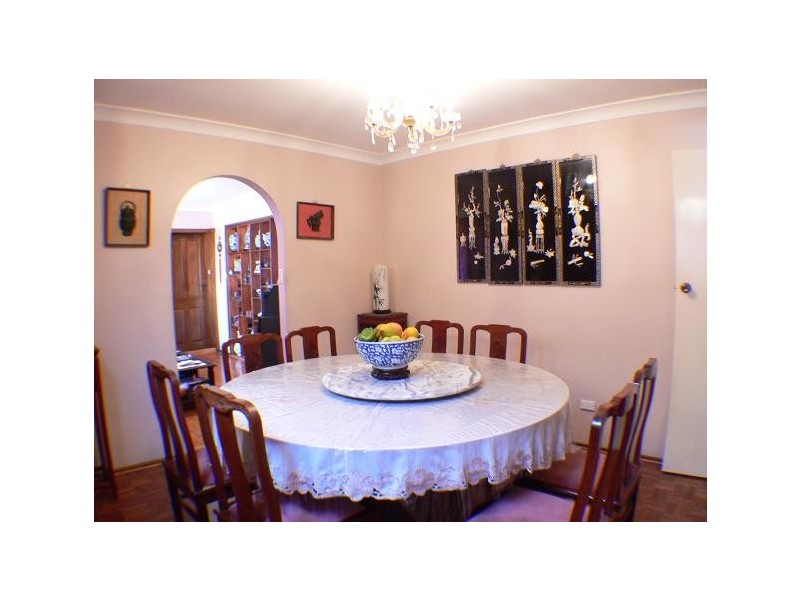 17 Tracey Ave, Carlingford NSW 2118