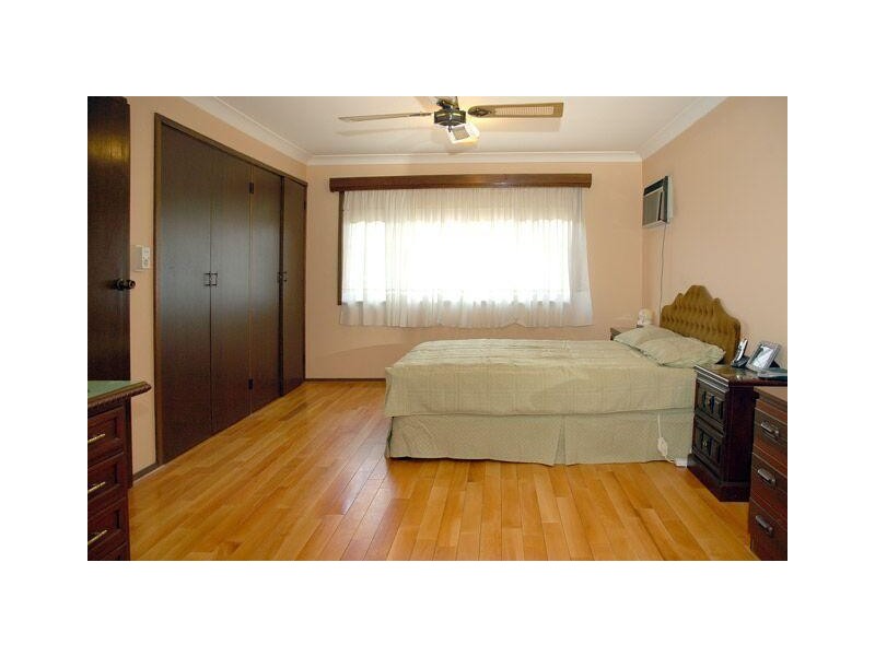 17 Tracey Ave, Carlingford NSW 2118