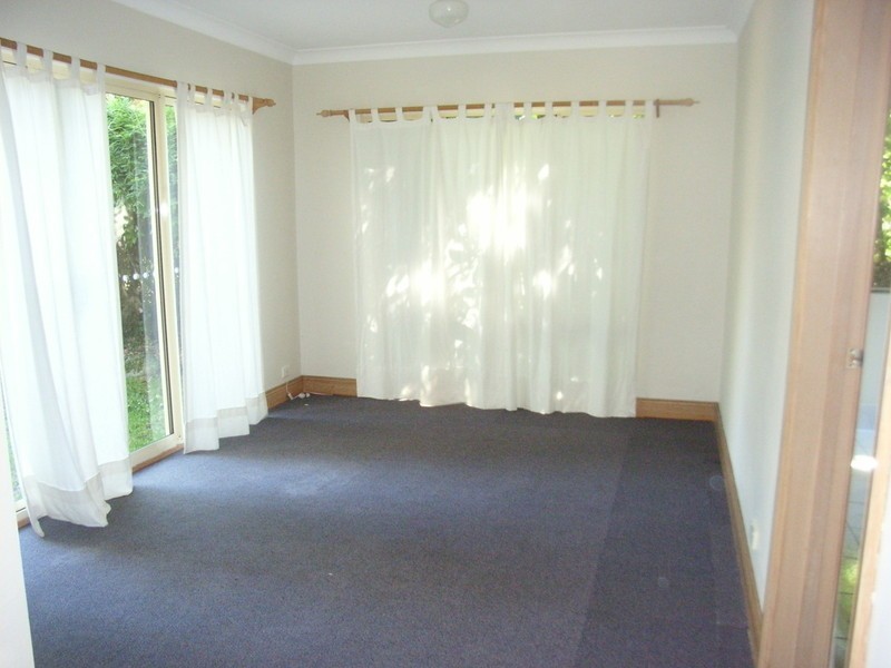 21A ST. Aidans Ave, Oatlands NSW 2117