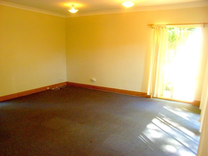 21A ST. Aidans Ave, Oatlands NSW 2117